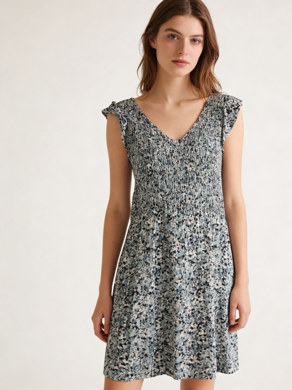 LOFT Outlet Blue Smocked Floral Sleeveless Dress Size Small